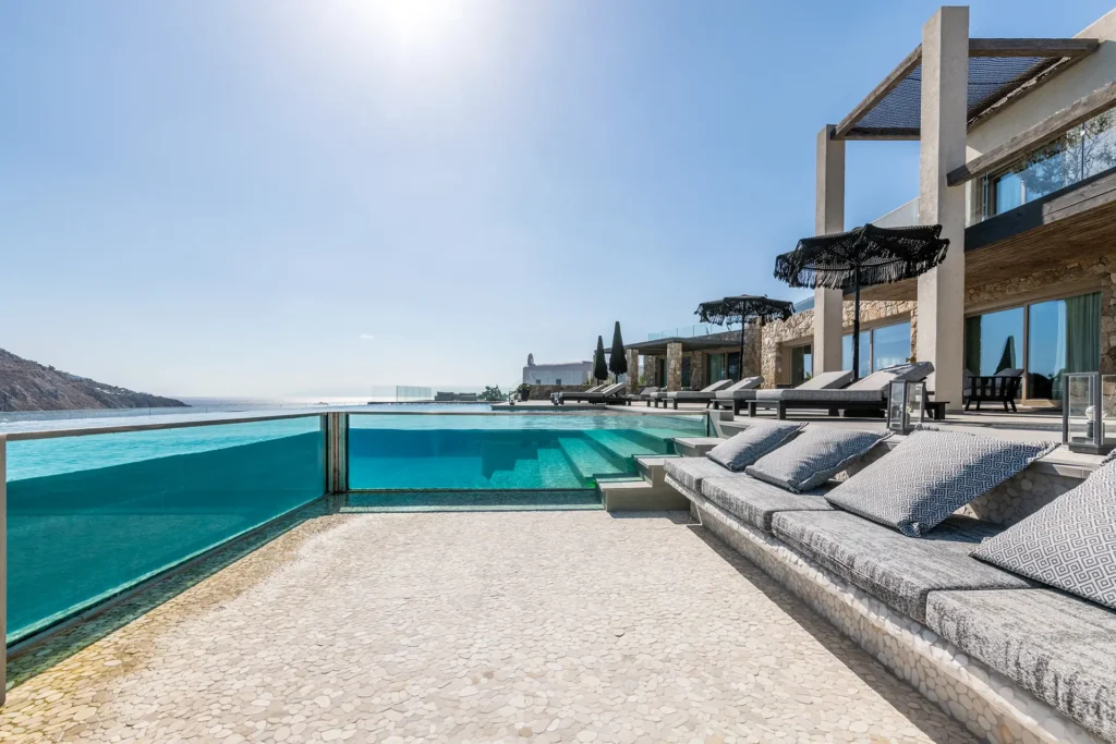 best summer villas for large groups