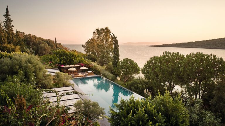 Spatial Engineering and Infrastructure Metrics for the Best Summer Villas for Private Events